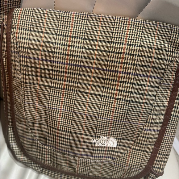 The North Face Brown Plaid Men's Bag - Picture 5 of 5